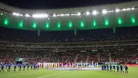 Pemain dari Korea Selatan dan Republik Ceko melakukan salaman sebelum pertandingan Grup A Piala Dunia 2026 di Guadalajar Stadium, Zapopan, dimulai, Jumat (12/6/2026) dini hari WIB. (Ulises Ruiz / AFP)
