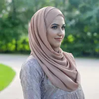 Ilustrasi hijab. (via: withloveleena.com)