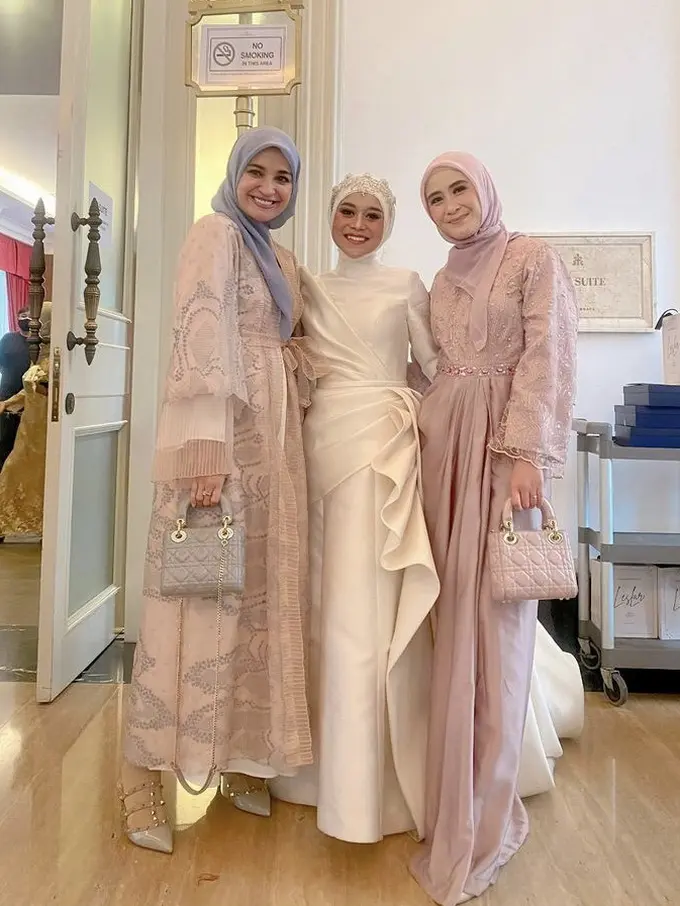 Gaya Fashion Tamu Lesti dan Billar di Tasyakuran Pernikahan