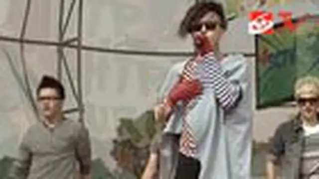 Smash - Senyum Semangat