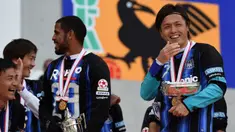J1 League yang dimulai sejak tahun 1993 hingga kini telah berusia 30 tahun di musim 2023. Selama tiga dekade telah banyak pemain hebat yang layak disebut sebagai legenda di J1 League berkat aksi-aksi terbaik mereka. Seperti tiga pemain berikut ini dengan capaian rekornya masing-masing. (AFP/Toshifumi Kitamura)