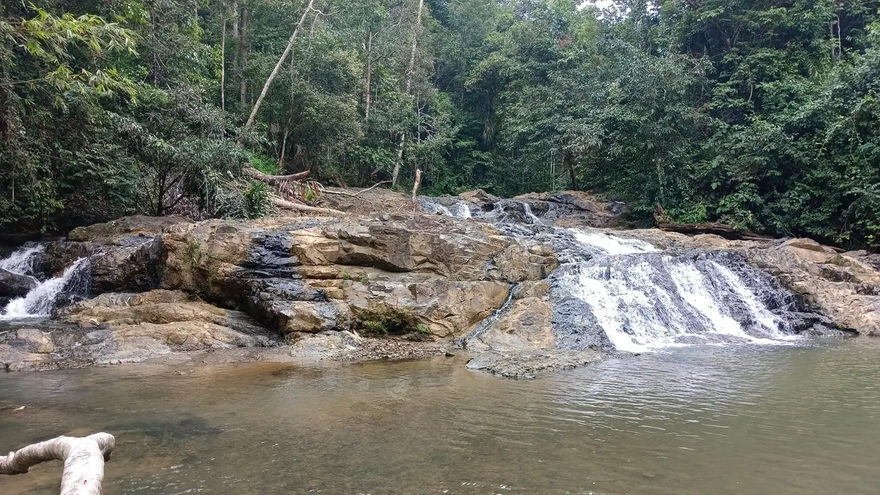 Air Terjun Doyam Turu Lempesu.