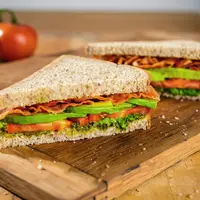 Makanan Enak Pembangkit Semangat Buat Kamu Sahur. (Foto: saladworks.com)