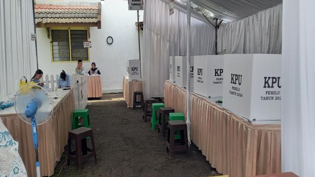 Sejumlah TPS Kota Malang Stop Coblosan Sementara Karena Kurang Surat Suara Capres