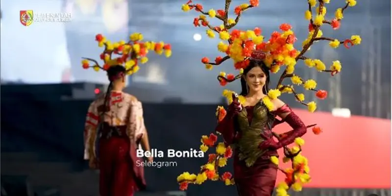 Potret Bella Bonita di Jember Fashion Carnaval 2024, Memesona Pakai Kostum Unik