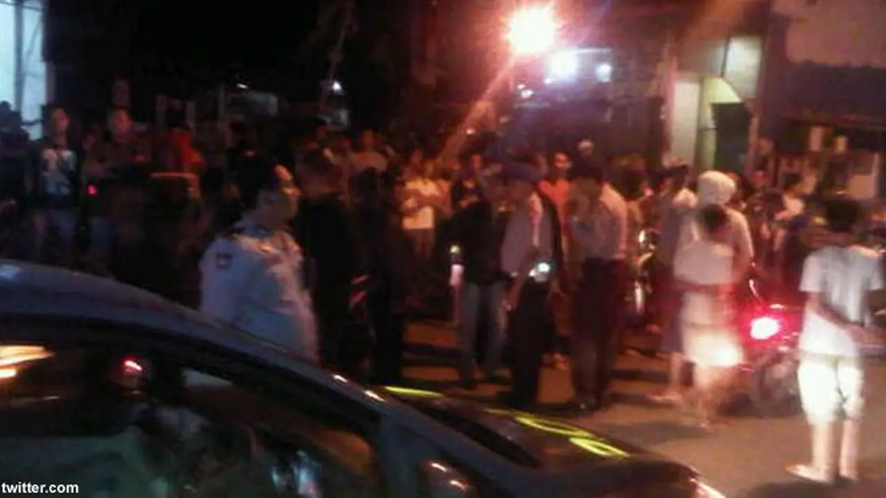 tawuran-ganlontar-140205d.jpg