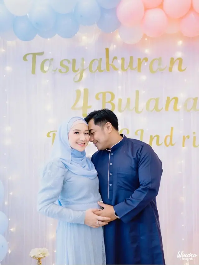 Indri Giana Istri Ustaz Riza