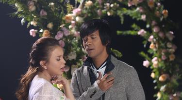 Alasan D Masiv Libatkan Rossa Dan David Noah Di Single Anyar News Entertainment Fimela Com