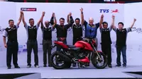 TVS Indonesia resmi memperkenalkan naked bike terbarunya yaitu Apache RTR 200 di Sirkuit Internasional Sentul