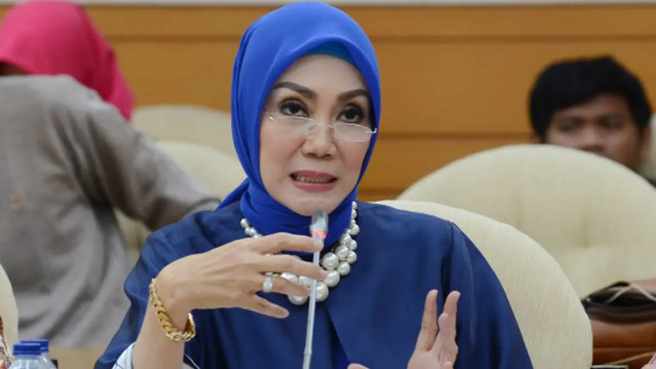 Okky disela-sela Tim Kunjungan Kerja Komisi IX DPR RI menggelar diskusi dengan jajaran Pemkab Belitung, di Kantor Bupati Belitung, Lesung Batang, Babel, Rabu (2/5/2018).