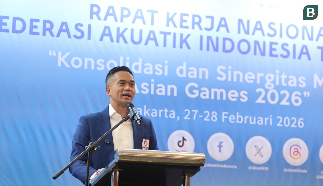Ketua Umum Akuatik Indonesia, Anindya Bakrie, memberi sambutan saat Rakernas Akuatik Indonesia di Hotel Arya Duta, Jakarta, Sabtu (28/2/2026). (Bola.com/M Iqbal Ichsan)