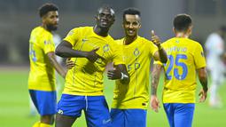 Lima gol Al Nassr dicetak oleh Cristiano Ronaldo (38',55',90+6) dan Sadio Mane (27',81').  (AFP/Ali Al-Haji)