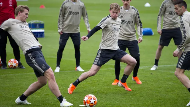 Ajax Amsterdam Latihan