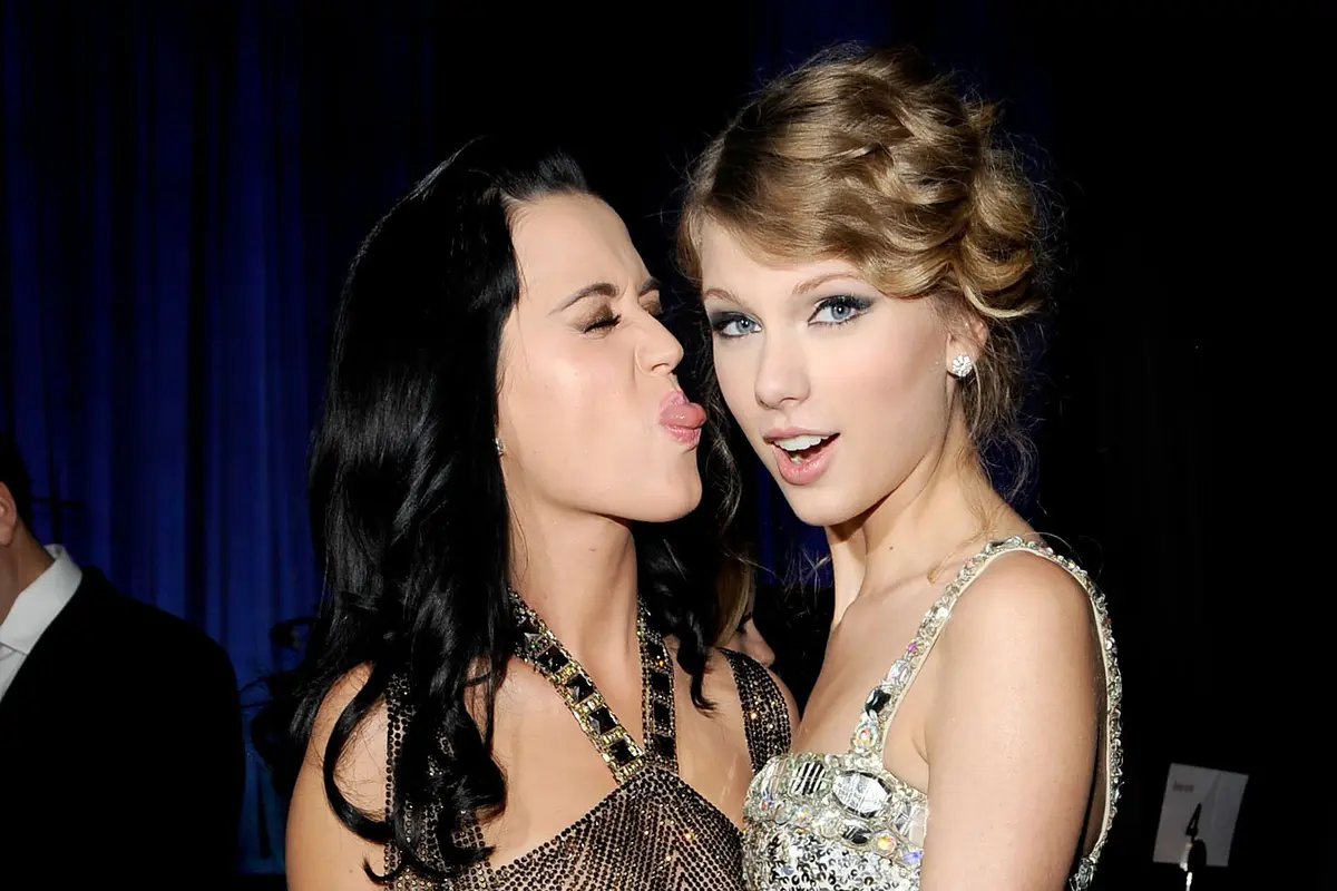 Katy Perry - Taylor Swift