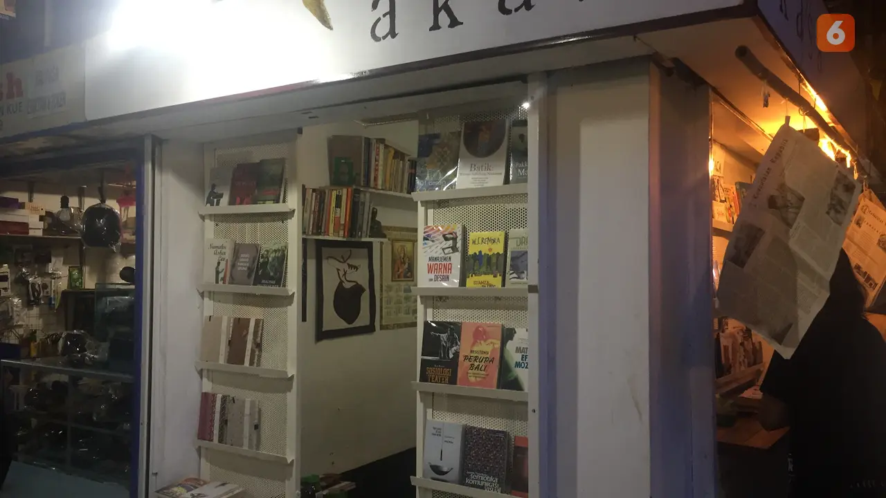Toko Buku Akasa