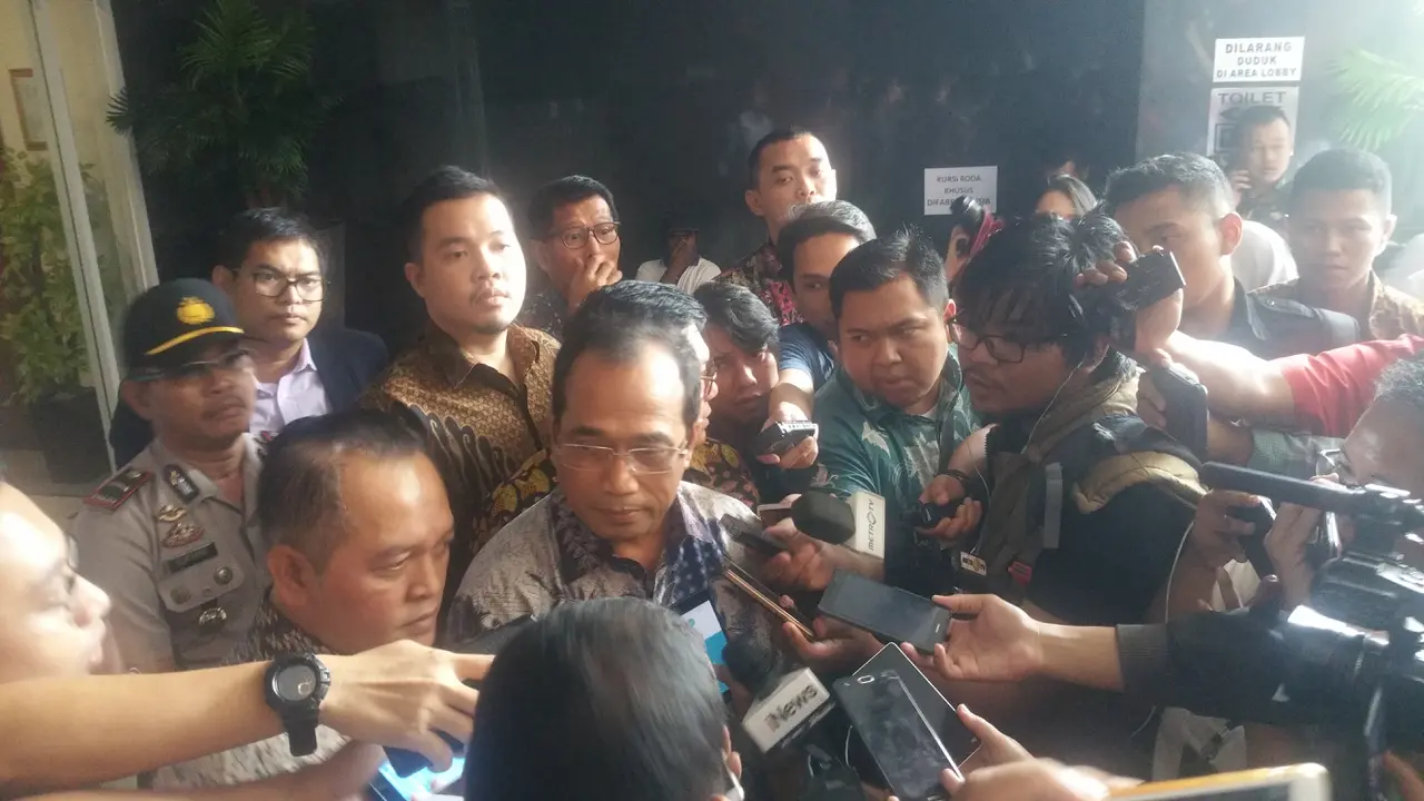 Menhub Budi Karya Sumadi di Pengadilan Tipikor, Jakarta