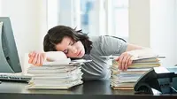 Banyak orang yang sering terlalu sibuk bekerja hingga lupa untuk meluangkan waktu untuk beristirahat.