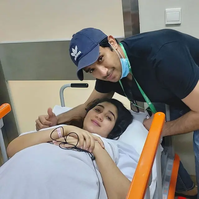 Momen lahiran anak ketiga Tania Nadira. (Sumber: Instagram/hana.shahab_fadel)