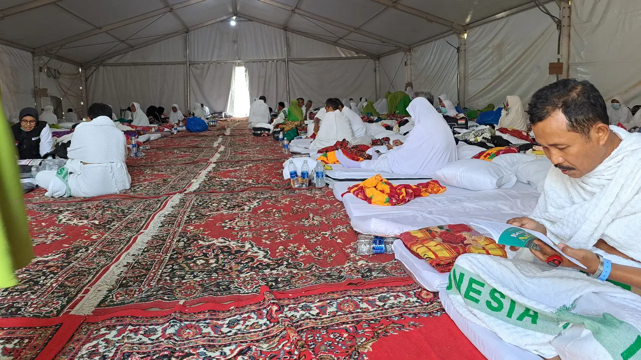 Cerita Jemaah Calon Haji Indonesia Merasa Nyaman di Tenda Arafah.