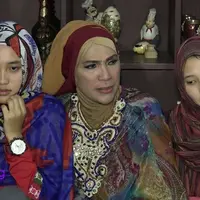 Pada ulang tahunnya yang ke-52, Dorce merasa tersanjung karena banyak selebriti yang datang memberinya selamat.