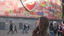 Melihat Wulan Guritno mendukung Arsenal, netizen penggemar klub sepak bola itu pun ikut senang. [Foto: Instagram/wulanguritno]