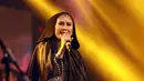 Nicky Astria mengaku nyaman dengan tampilan berhijabnya saat ini tanpa melunturkan suara khasnya sebagai penyanyi rocker. (Deki Prayoga/Bintang.com)