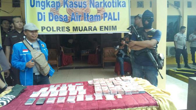 Tembakan Polisi Mendadak Terhenti Saat Kejar Bandar Narkoba Di Muara Enim Regional Liputan6 Com