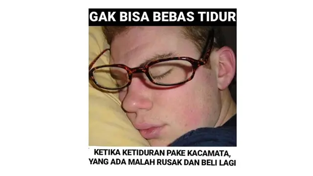 7 Meme Derita Orang Pakai Kacamata Ini Bikin Kesal