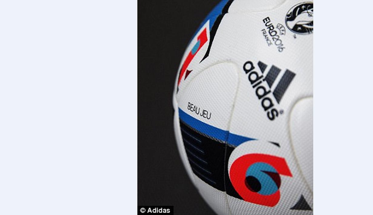 Beau Jeu hanya akan dipakai pada fase penyisihan grup Piala Eropa 2016. Sedangkan, bola untuk babak gugur akan diperkenalkan dalam beberapa bulan ke depan. (Adidas)
