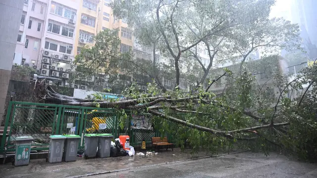 Topan Ragasa Terjang Hong Kong