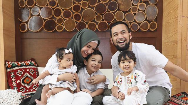 [Fimela] Shireen Sungkar dan Teuku Wisnu