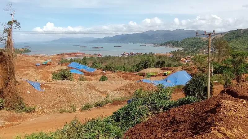 Sebanyak 1.200 karyawan lokal kena PHK di Konawe Utara usai PT Antam hentikan aktivitas di lahan Blok Mandiodo.(Liputan6.com.Ahmad Akbar Fua)