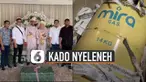 Para Pemula ini memberikan kado yang nyeleneh untuk acara pernikahan temannya.