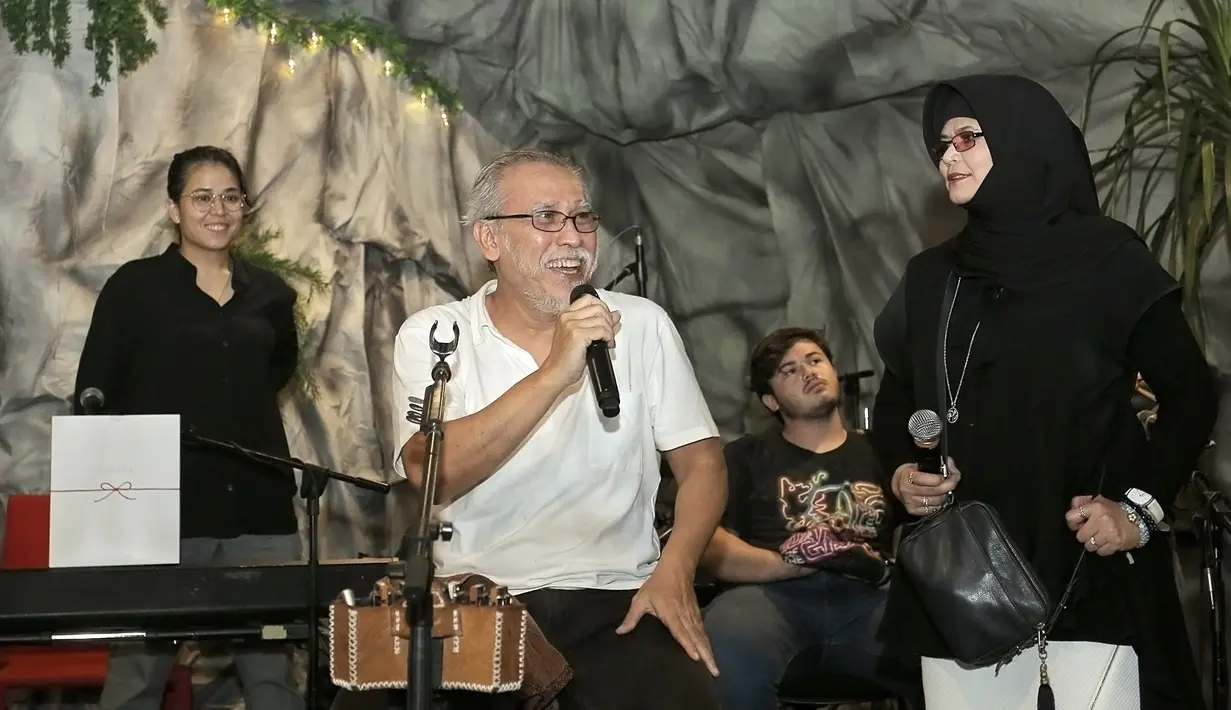 Iwan Fals, Rosana, Cikal dan Raya