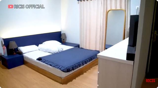 8 Potret Markas Nissa Sabyan dan Tim Gambusnya, Dipenuhi Kreativitas Anggota