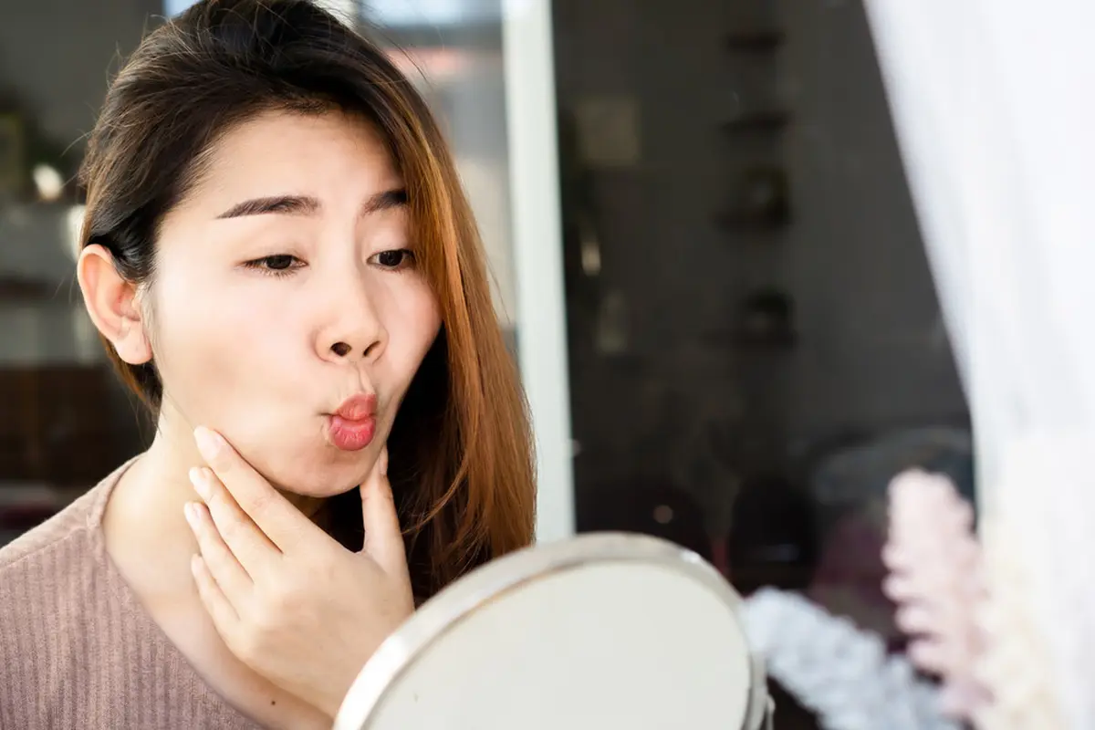 Bukan Hanya untuk Kecantikan, Ini Manfaat Yoga Wajah yang Bisa Dilakukan Sebelum Tidur