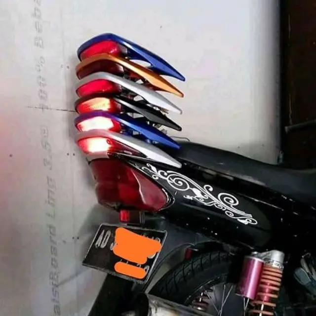7 Potret Modifikasi Lampu Sepeda Motor Nyeleneh Ini Bisa Ditilang Polisi