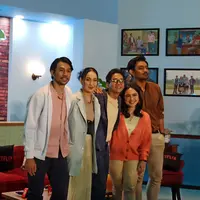 Andri Mashadi, Agatha Pricilla, Chicco Kurniawan, Rachel Amanda, dan Hafizh Weda di acara konferensi pers serial "Klub Kecanduan Mantan", Senin (10/4/2023). (Foto: Lanny Kusuma/Fimela)