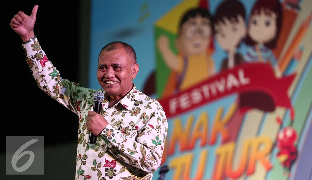 Ketua KPK Agus Raharjo memberikan sambutan saat membuka Festival Anak Jujur 2016 di area Ecovention, Jakarta, Rabu (31/8). Anak-anak berusia 5-12 tahun mengikuti Festival Anak Jujur  yang digelar KPK dari 31 Agustus-1 Juli. (Liputan6.com/Faizal Fanani)