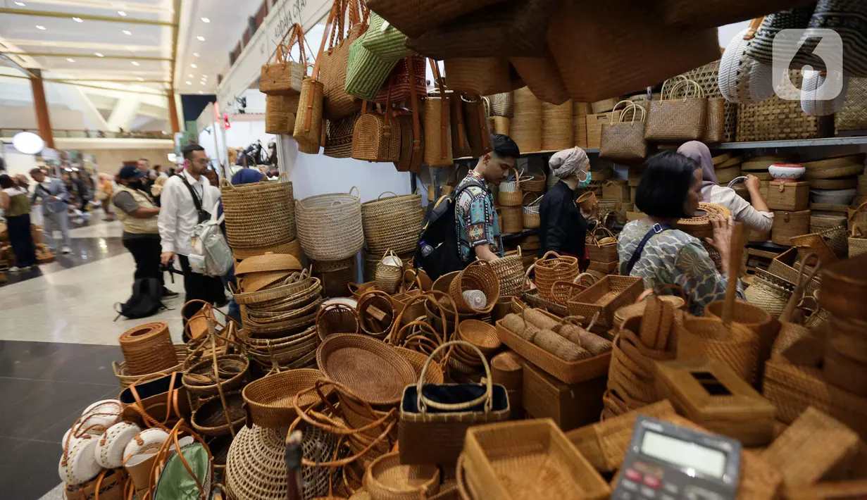 Inacraft on October 2023 dibuka langsung oleh Presiden Republik Indonesia Joko Widodo atau Jokowi pada pagi tadi. (Liputan6.com/Faizal Fanani)