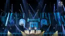 TVXQ tampil menghibur penonton saat konser perdana bertajuk Circle di ICE BSD, Tangerang, Sabtu (31/8/2019). Boyband TVXQ dengan personel Shim Changmin dan U-Know Yunho mengawali konser dengan membawakan lagu Bounce, Something dan Top of The World. (Liputan6.com/Fery Pradolo)
