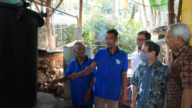 Kolaborasi YDBA dan DAB Subur dalam Pembinaan Petani Serai Wangi