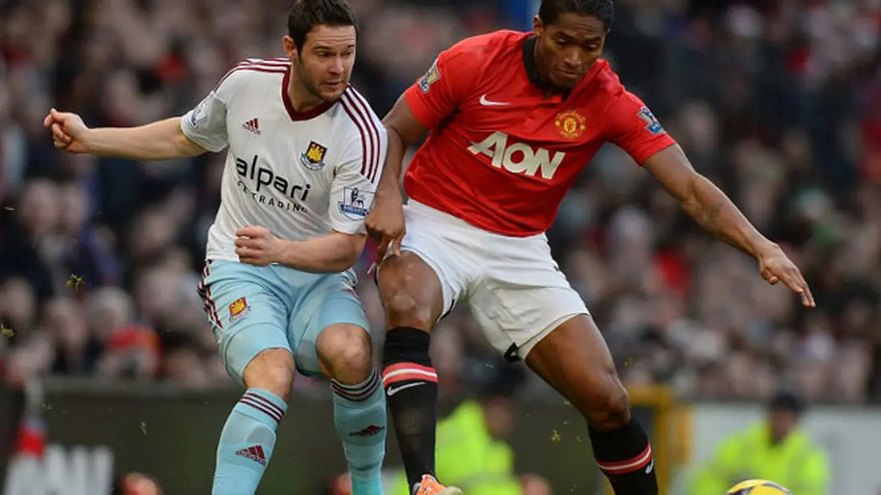 manchester-united-3-131221c.jpg