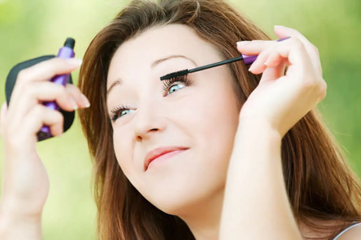 (c) shutterstock