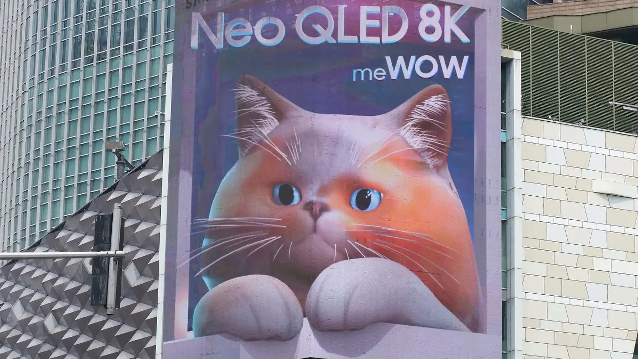 WOW, Ada Kucing Raksasa di Bundaran HI, Sudah Lihat Belum?