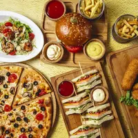 Dampak konsumsi makanan berlemak saat minim aktivitas terhadap metabolisme dan kesehatan tubuh. (Foto: stockking/Freepik)