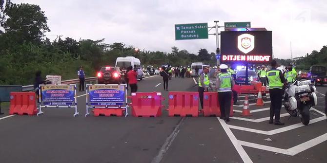 VIDEO: Polisi Mulai Tutup Jalur Wisata Puncak