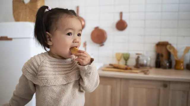 keluarga oktober bayi karnivora 1