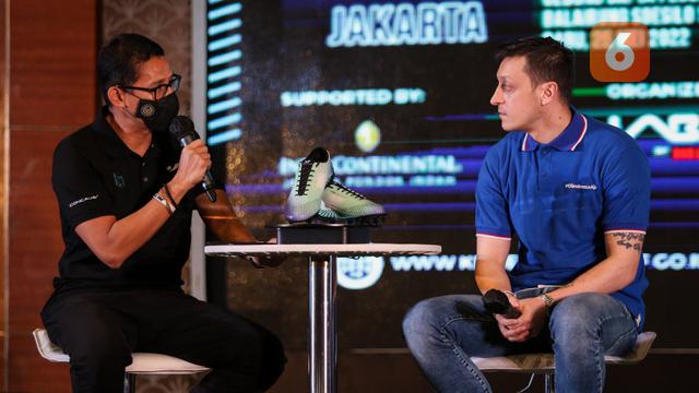 Jumpa Pers Mesut Ozil