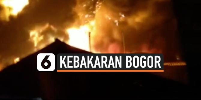 VIDEO: Kebakaran Pabrik Styrofoam Warga Berhamburan Keluar Rumah